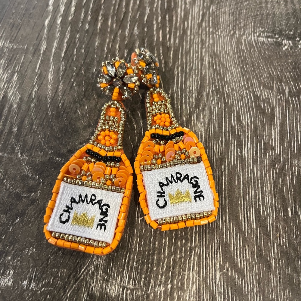 Veuve Clicquot inspired earrings!